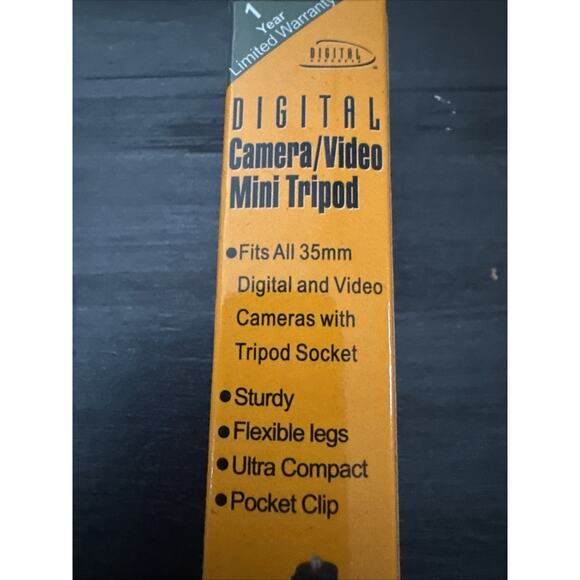 New in Box Digital Concepts TR-023 Camera/Video Mini Tripod - Picture 2 of 4